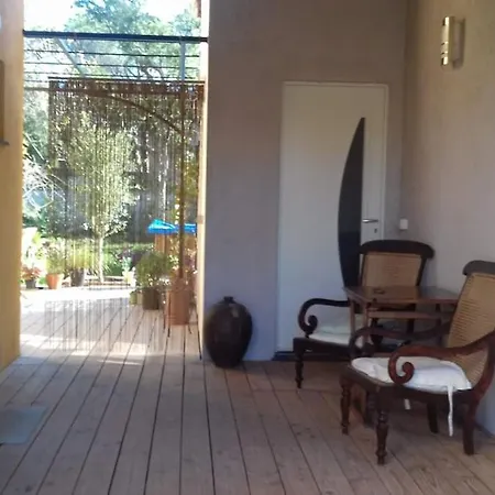 Avec Terrasse Au Calme
